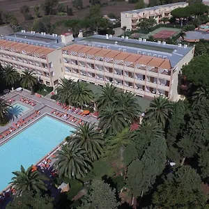 4* Hotell Oasis